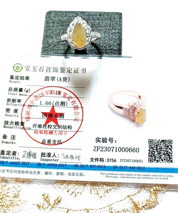 A152- 女士冰黃翡戒指  (冰透黃色翡翠很少 )