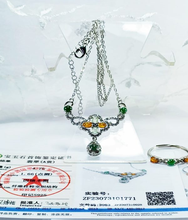 A157- 女士多彩項鍊(天然緬甸A翡翠小蛋面)